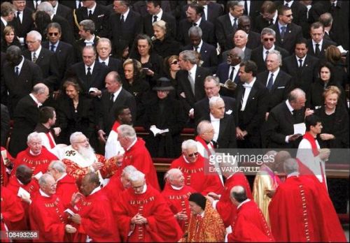 George Laura Kiss of death